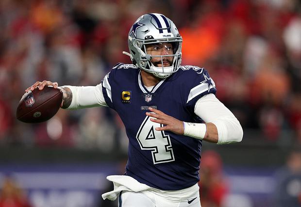 Ex-Giants Star Doesn't Hold Back on Criticism of Cowboys QB Dak Prescott