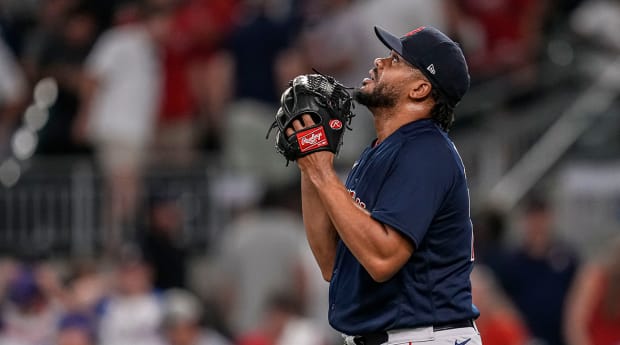 Pedro Martinez Congratulates Red Sox's Kenley Jansen on 400th Career Save