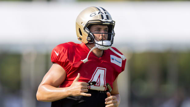 Derek Carr Has Put on Serious Muscle as New Saints Photo Shows