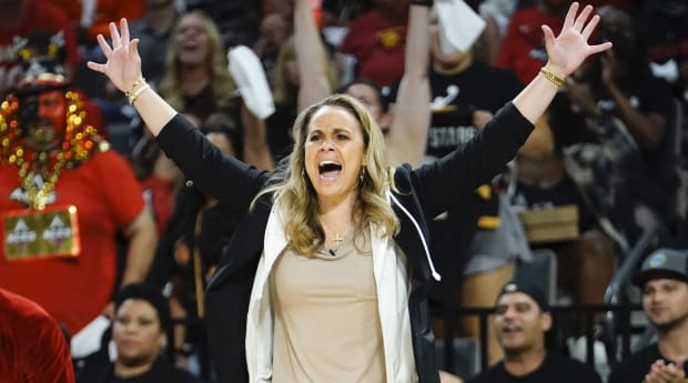 Aces’ Becky Hammon Responds to Allegations of Bullying Pregnant Player