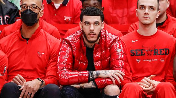 Bulls Apply for Disabled Player Exception Due to Lonzo Ball's Injury, per Report