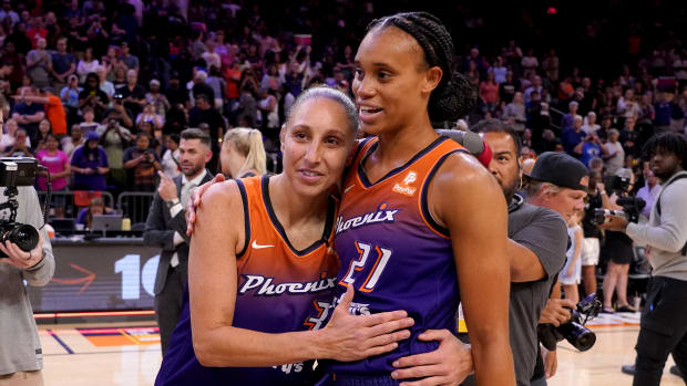 Brittney Griner, Mercury Break WNBA Record With Incredible First Quarter vs. Sun