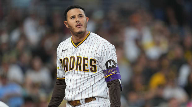 Manny Machado Destroys Padres' Water Cooler in Dugout Meltdown