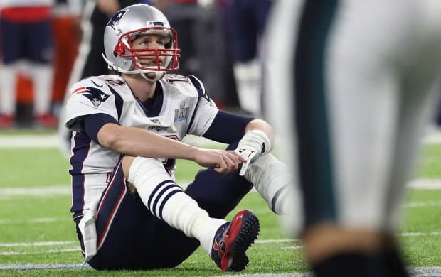 Super Bowl 2018: Tom Brady Remains Quiet, Somber After Loss ...