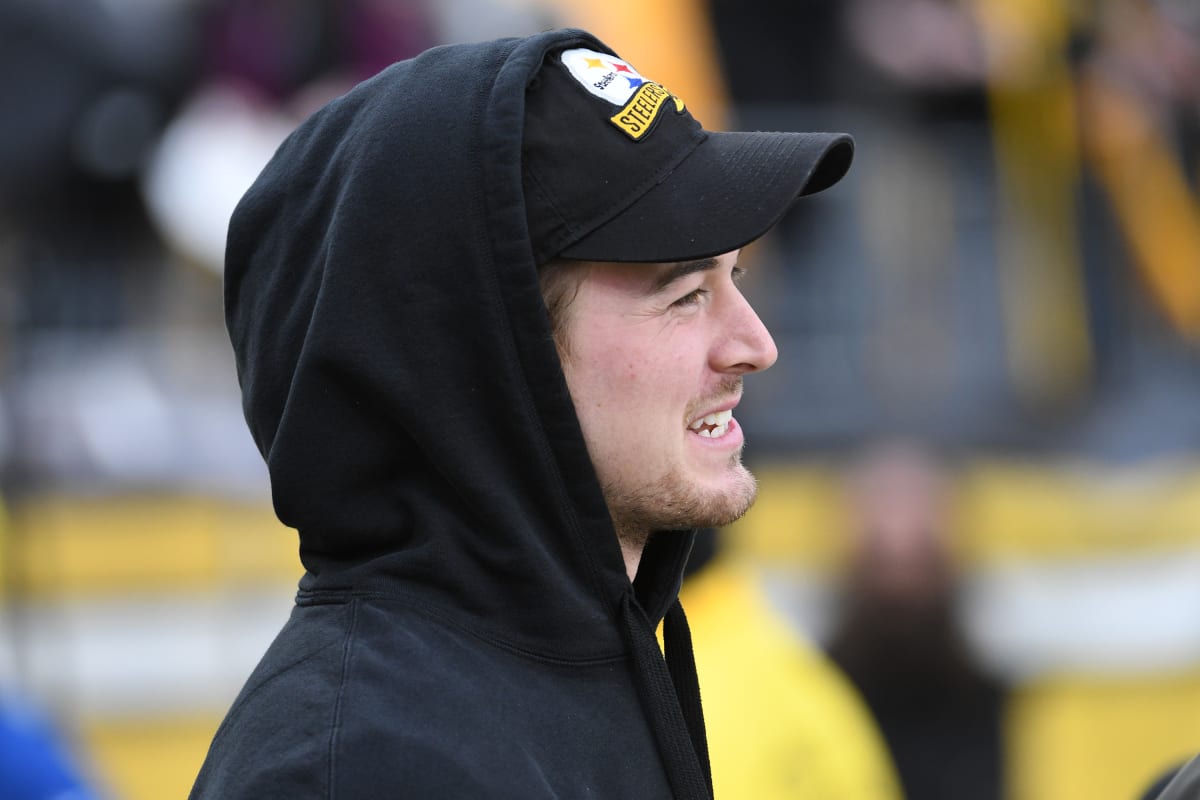 Sources: What Led to Steelers Trading QB Kenny Pickett to Eagles