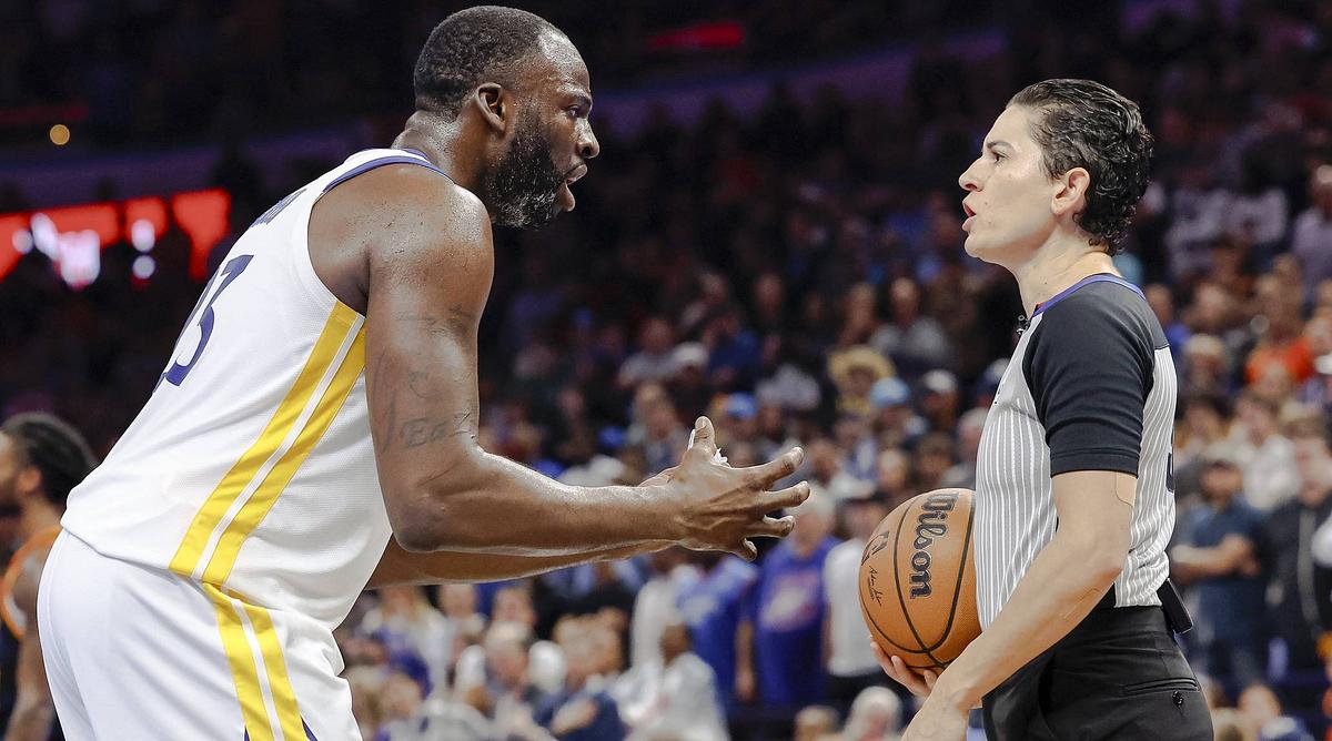 draymond-green-referee.jpg