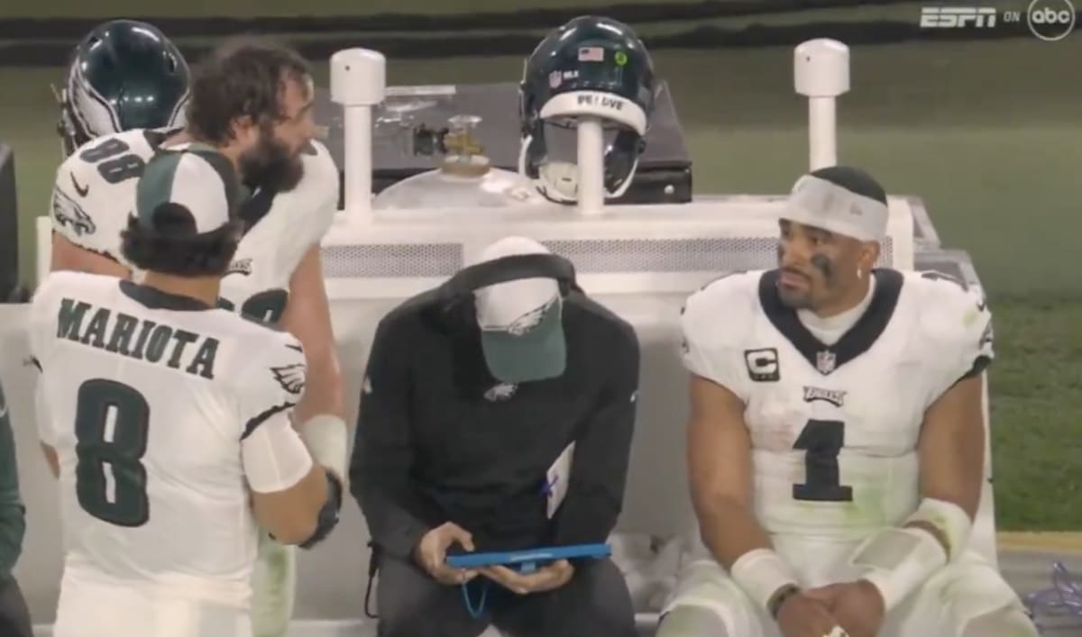 Eagles’ Dallas Goedert Explained What Happened During Viral Sideline
