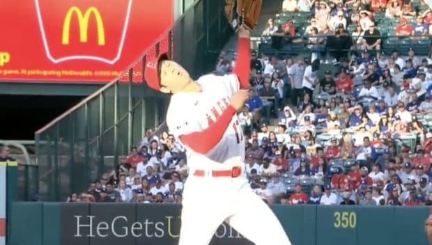 Shohei Ohtani Made Such a Dramatic Catch on a Routine Play and MLB Fans Loved It