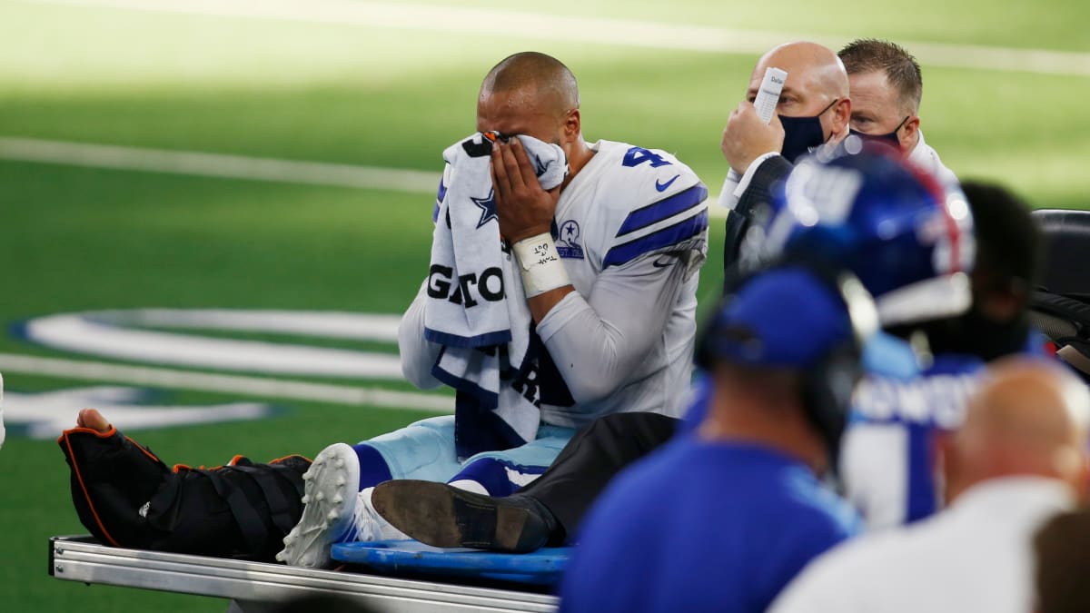 Sports World Reacts to Dak Prescott's Injury
