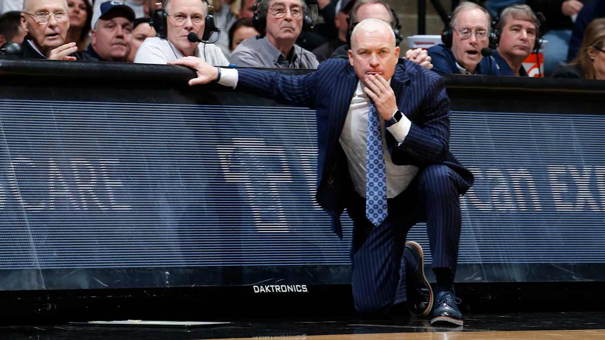 Pat Chambers Steps Down as Penn State Basketball Coach After Internal Investigation