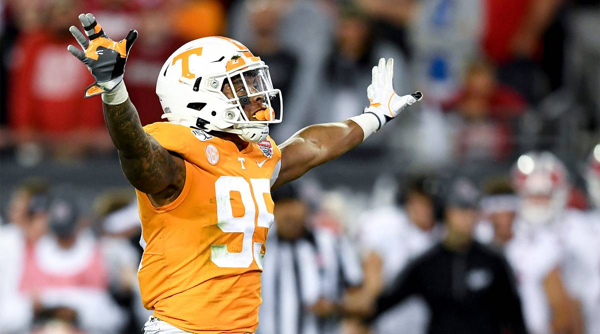 Tennessee Dismisses Linebacker Kivon Bennett Hours After Arrest