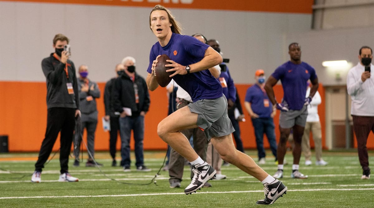 Trevor Lawrence, Topps Announce Exclusive 50-Card Set