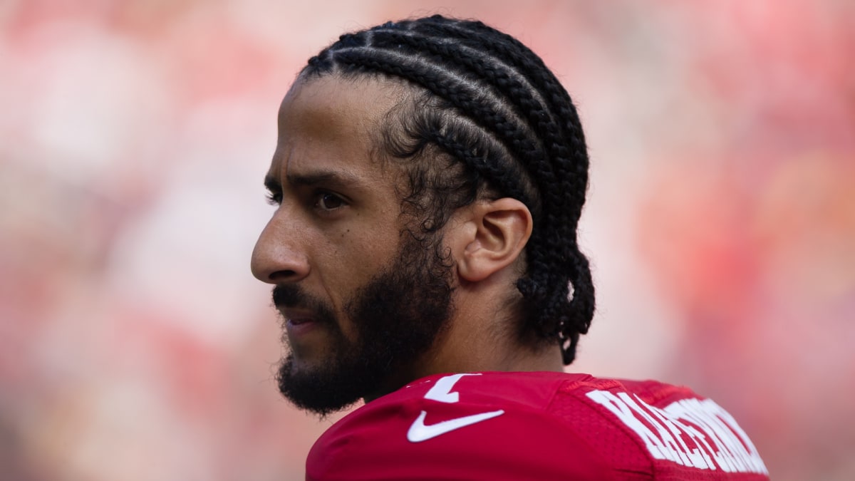Colin Kaepernick Offers to Pay for Lawyers of Minneapolis Protesters