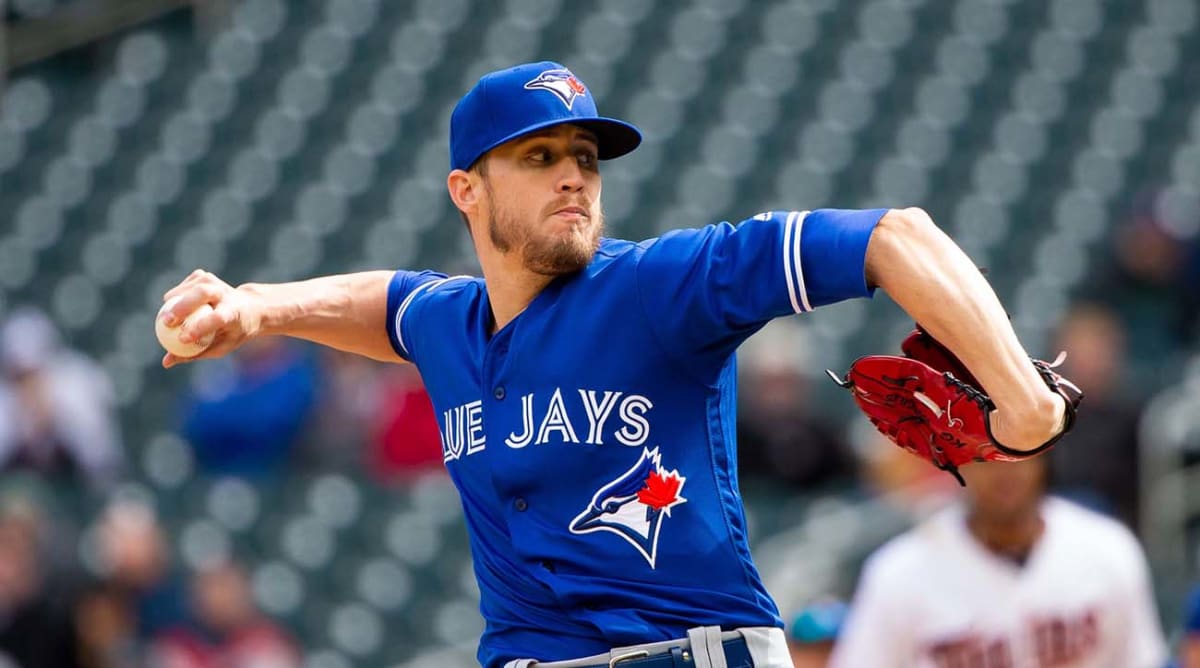 Ken Giles Says He's Willing to Give Back 2017 World Series Ring