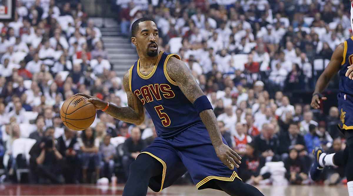 Report: Lakers Expected to Sign J.R. Smith Ahead of NBA Restart