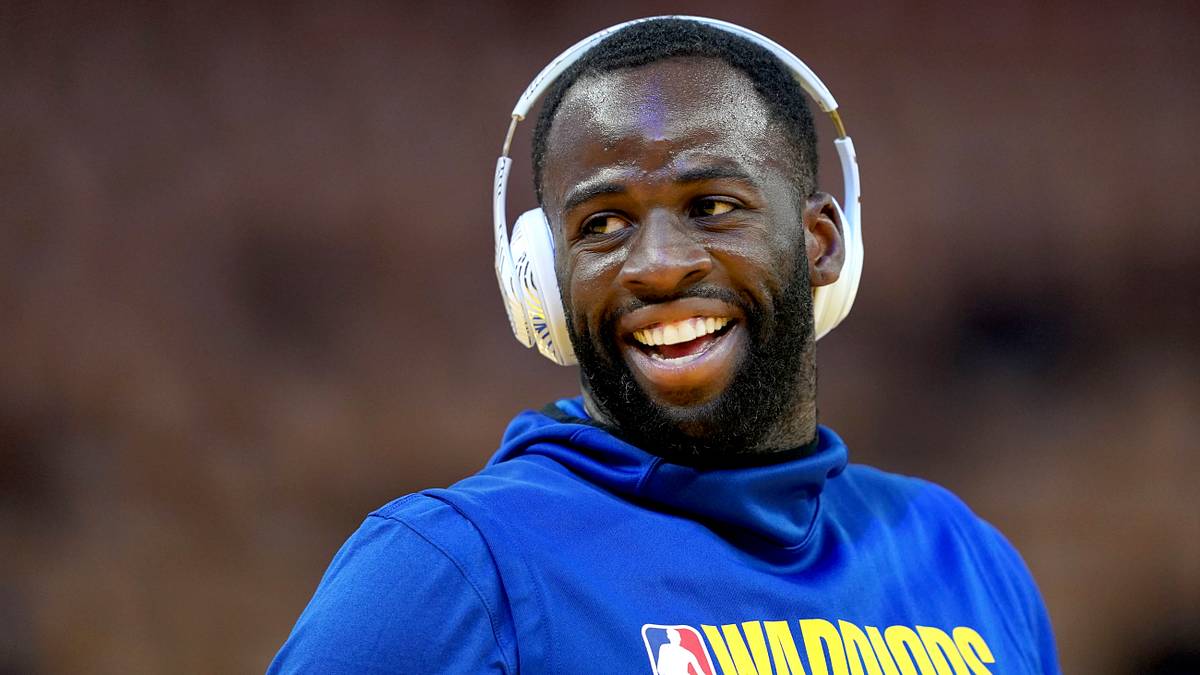 Report: Draymond Green Signing Shoe Deal With Converse