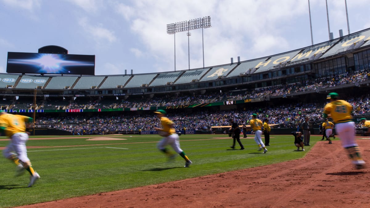 Jeremy Giambi Compares Derek Jeter Flip Play to Minneapolis Miracle