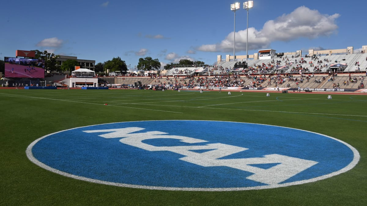 NCAA Board of Directors Does Not Recommend One-Time Transfer Waiver 'At This Time'