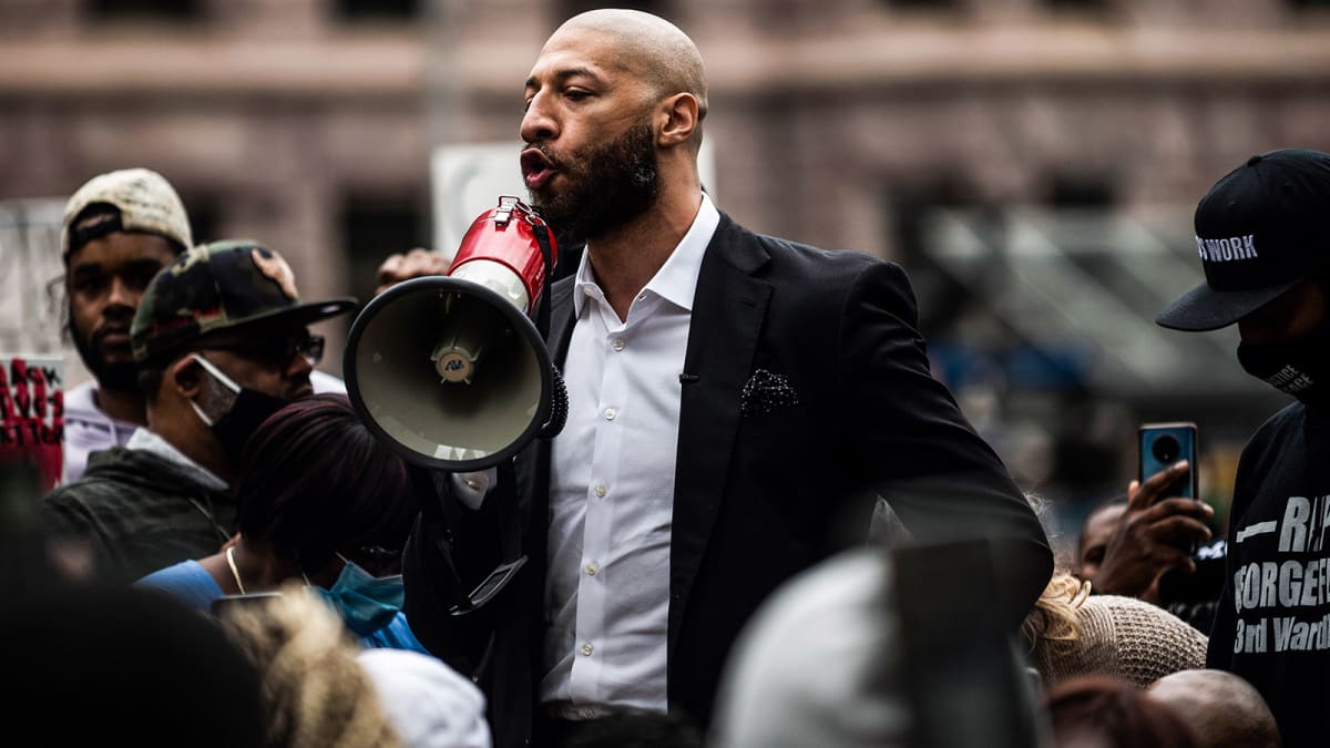 Open Letter to Kyrie Irving and A Call for "Operation Black Bank"