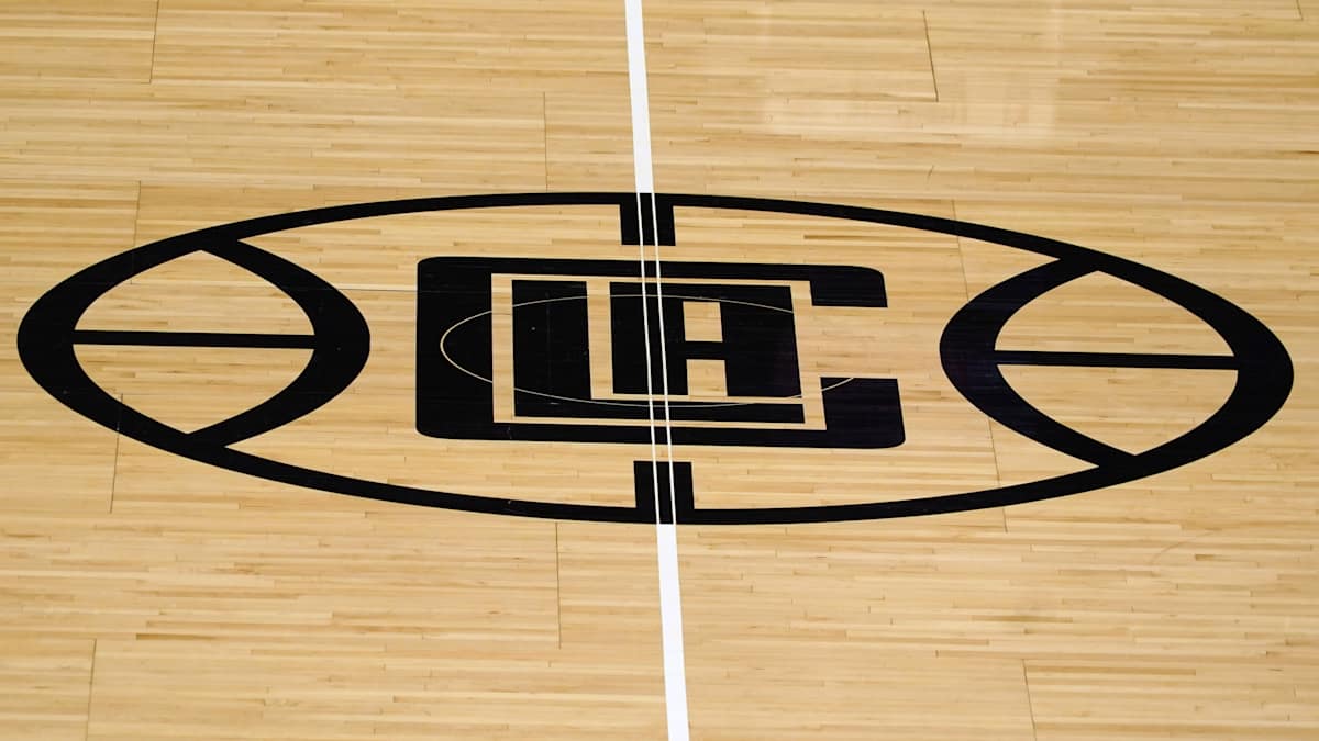 Clippers Video Assistant Dies in Car Accident