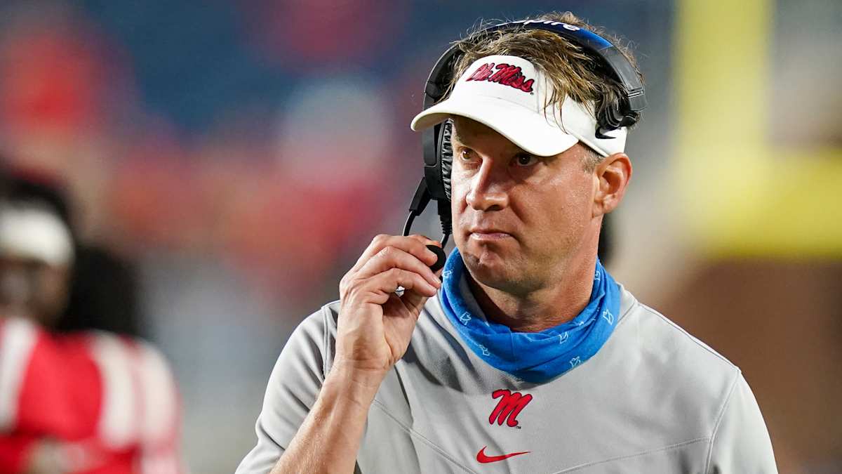 Lane Kiffin Thanks Alabama, Ole Miss Fans for Popcorn Delivery After Pregame Comments