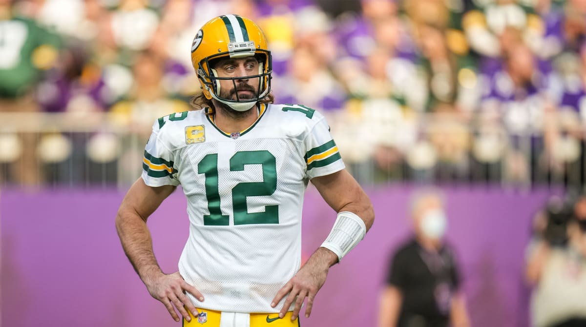 Molly Knight Responds to Aaron Rodgers: 'I Do Not Work for the Wall Street Journal'