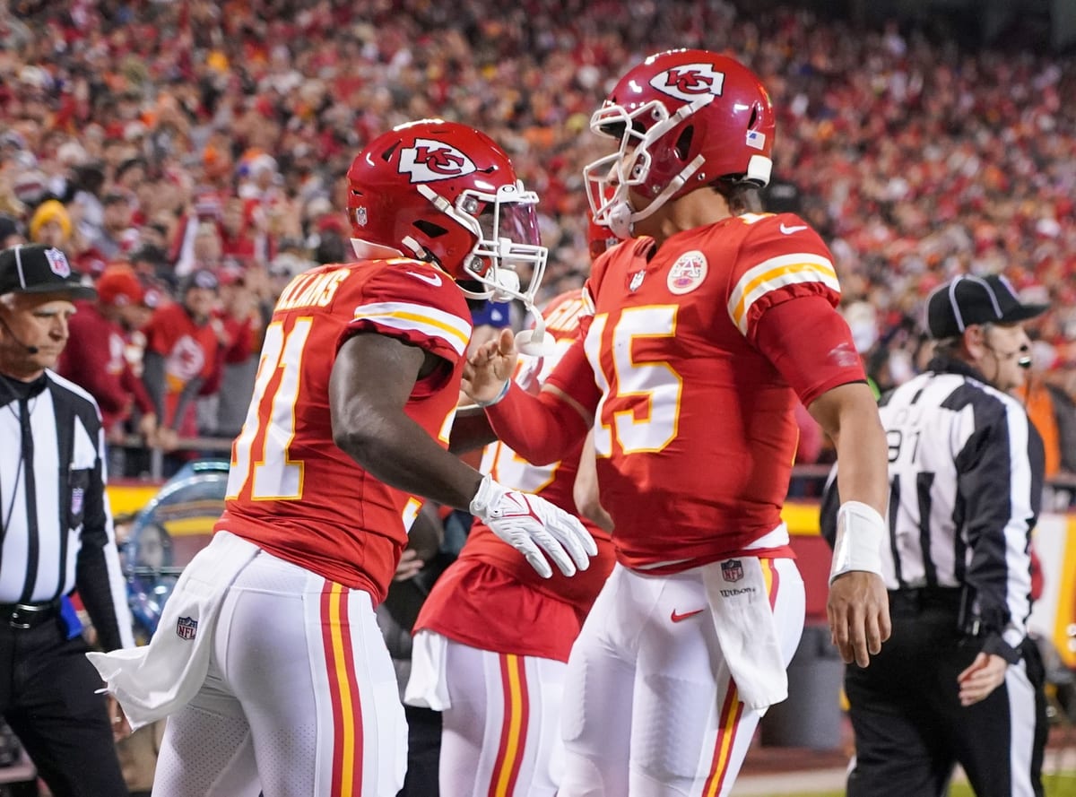 Kansas City Chiefs vs. Pittsburgh Steelers NFL Wild Card Round Odds, Plays and Insights
