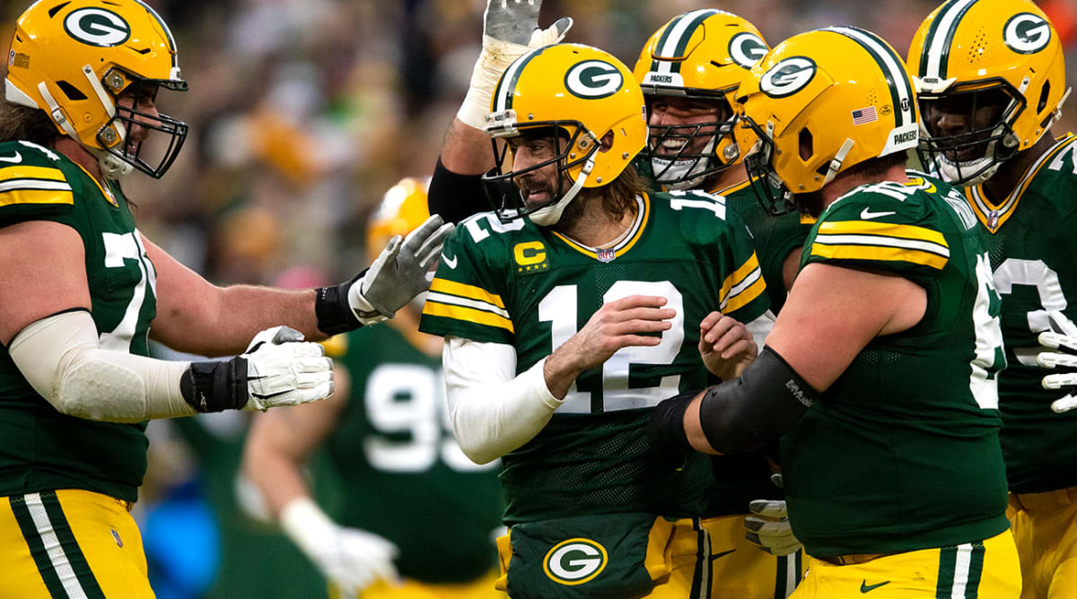 Aaron Rodgers’s Return to the Packers Went Against Two Years of Clues