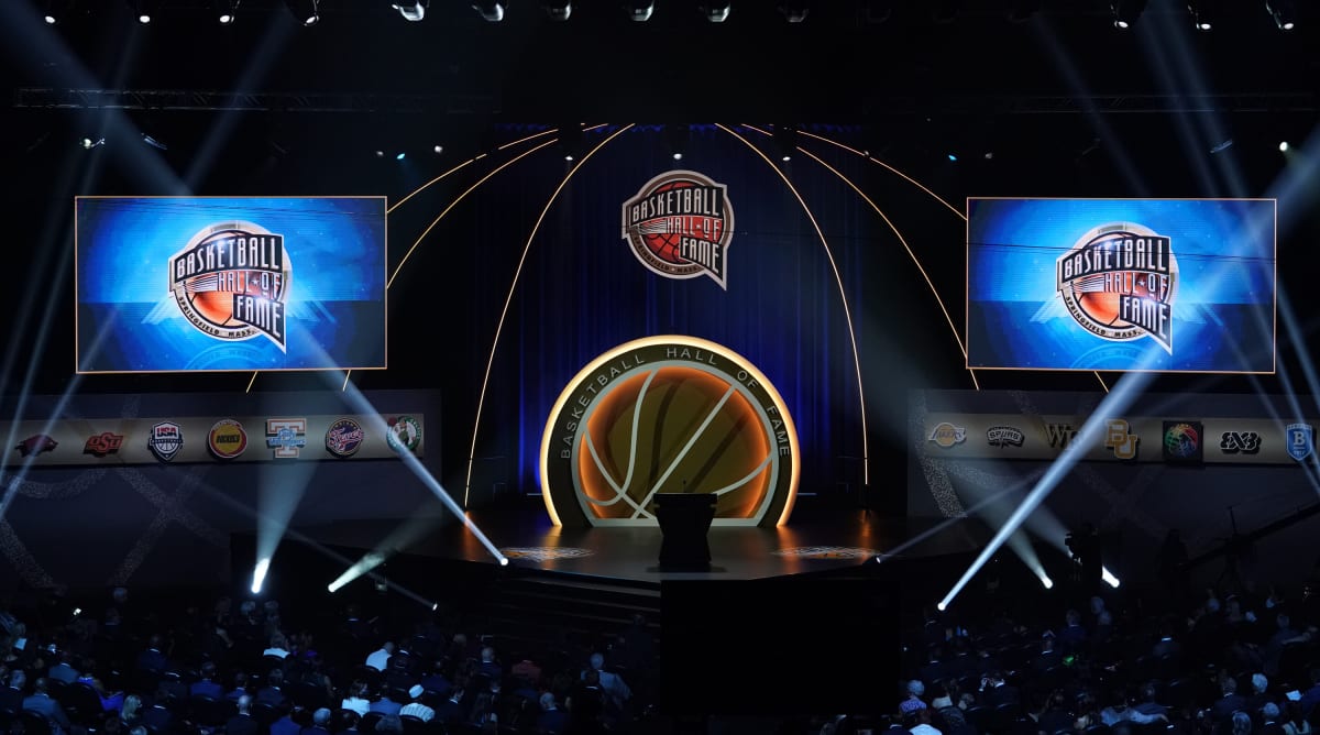 Chris Webber, Paul Pierce, Jay Wright Headline 2021 Basketball Hall of Fame Class