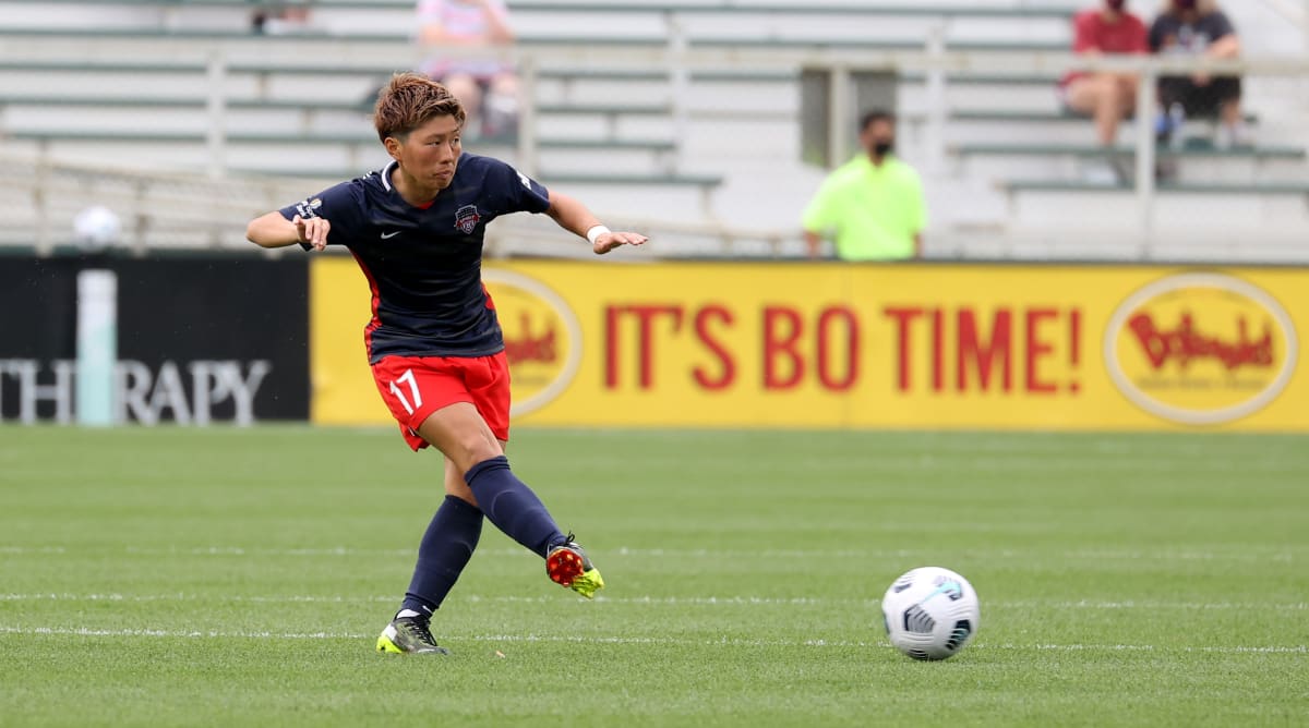 Japanese Soccer Star Kumi Yokoyama Comes Out as Transgender