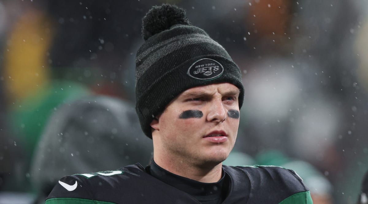 Jets’ Zach Wilson Benched After Fans Boo Throughout ‘TNF’ Game WKKY