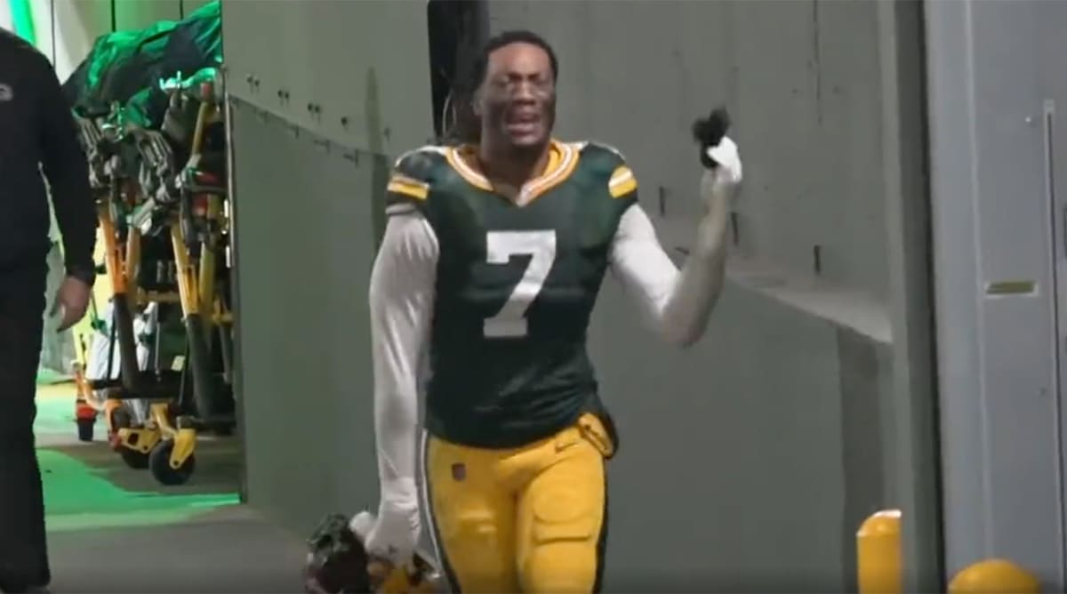 Packers' Quay Walker Explains Actions in Tunnel After Ejection