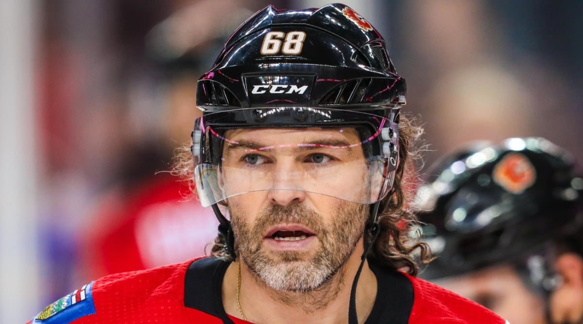 Jaromir Jagr to play hockey in the Czech Republic for 33rd