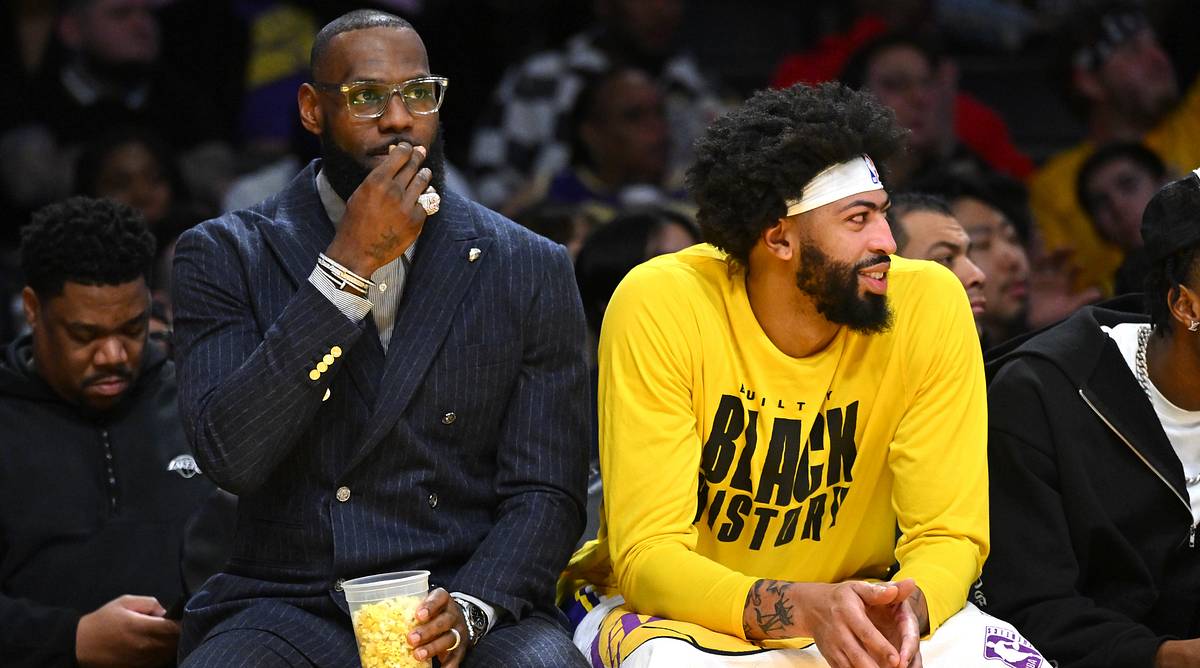 AD Explains Body Language When LeBron Broke Scoring Record