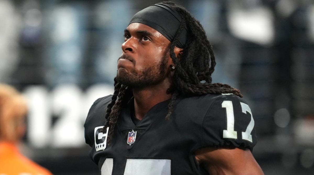 Davante Adams Posts Cryptic Reaction to Raiders' Garoppolo Signing
