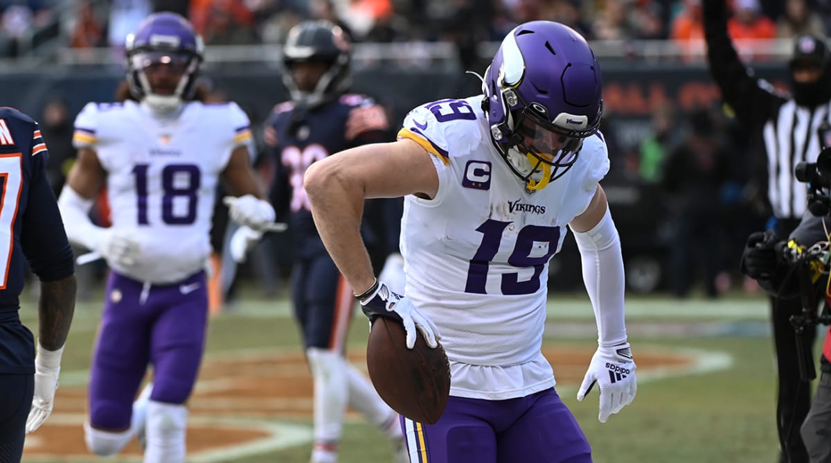 Vikings star WR reportedly heading to IR, will miss at least 4