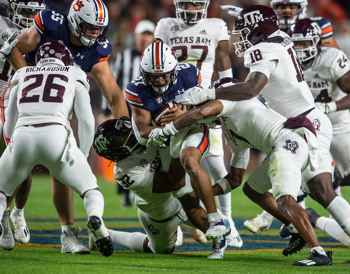 Tigers vs Aggies Clash of Dark Horses in SEC West Could Shape College