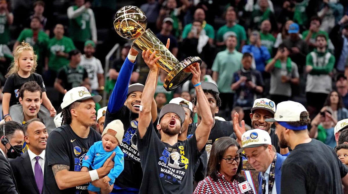 Curry Leads Warriors to Fourth NBA Title in Eight Years