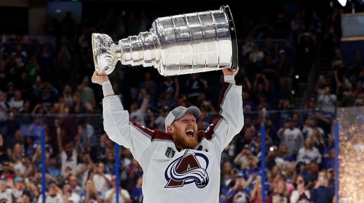 Landeskog’s Daughter Drinks From Stanley Cup After Avalanche Win
