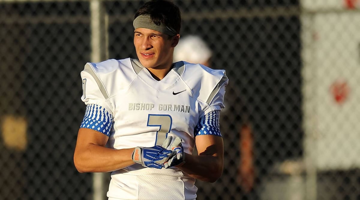 Muhammad Ali’s Grandson Signs With PFL MMA