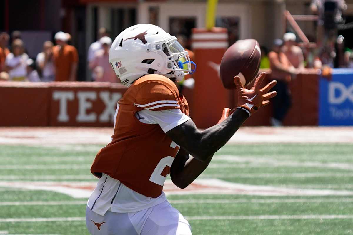 Freshman Wide Receiver Johntay Cook Could Have Breakout Year for