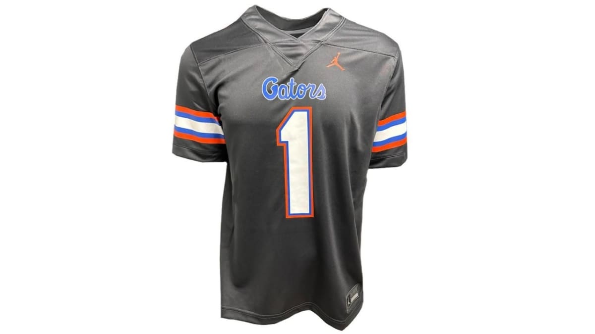 Florida Gators to Debut Black Uniforms during Military Appreciation