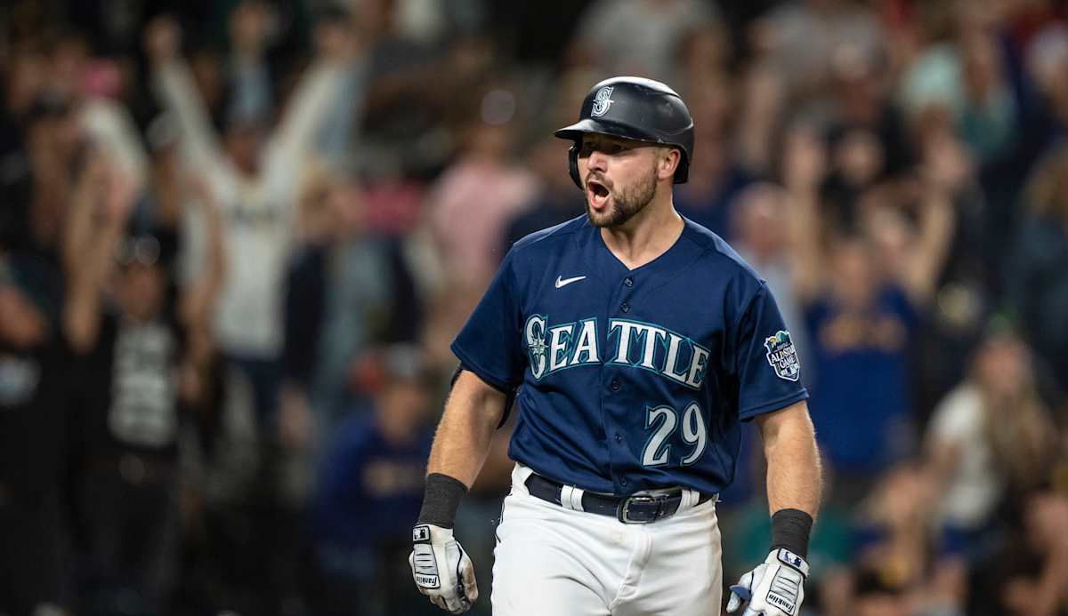Catcher Cal Raleigh Makes Seattle Mariners History With Latest Home Run