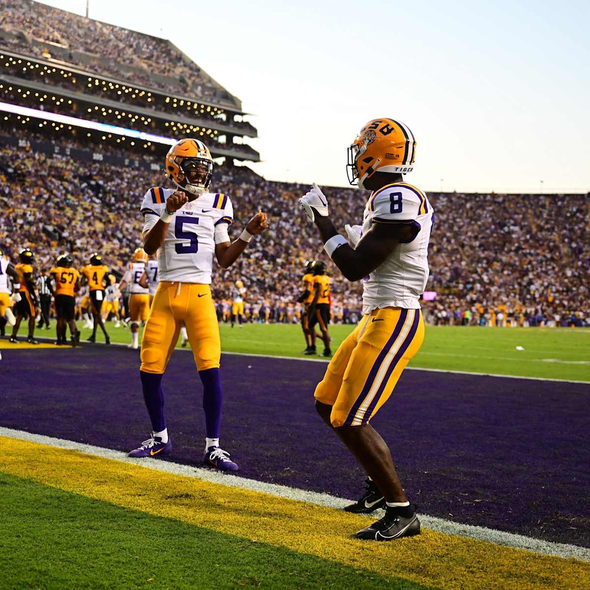 LSU Tigers' Jayden Daniels and Malik Nabers Top 10 NFL Draft Prospects