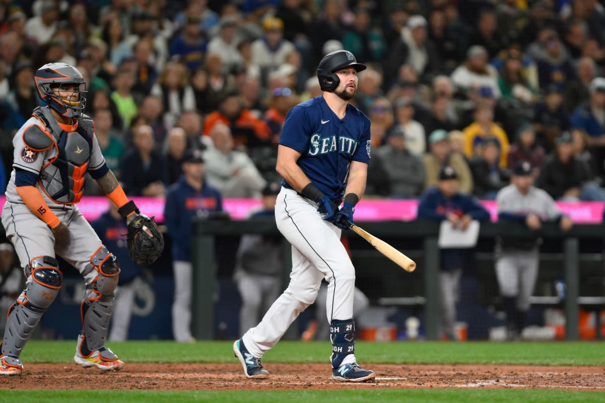 Seattle Mariners' Catcher Cal Raleigh Apologizes to Teammates, Coaches