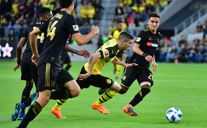 Borussia Dortmund Hold Further Talks Over Batshuayi as Chelsea Eye Move