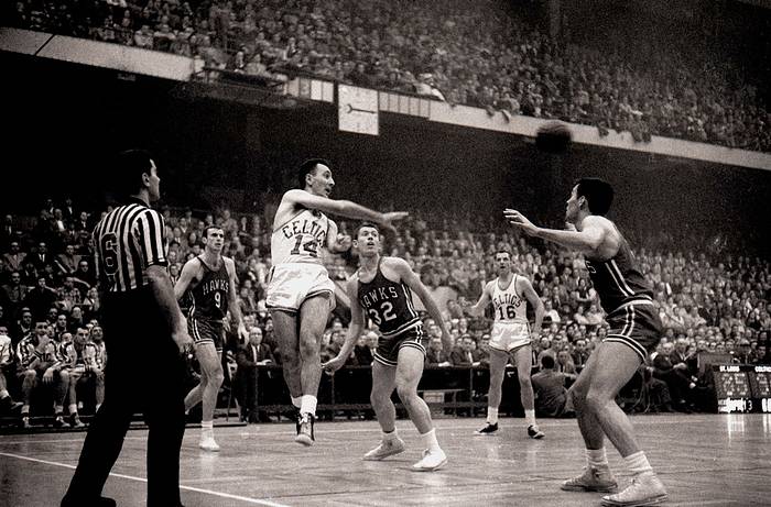 Bob Cousy was the coach of the Cncnnat Royals from 1969 untl the