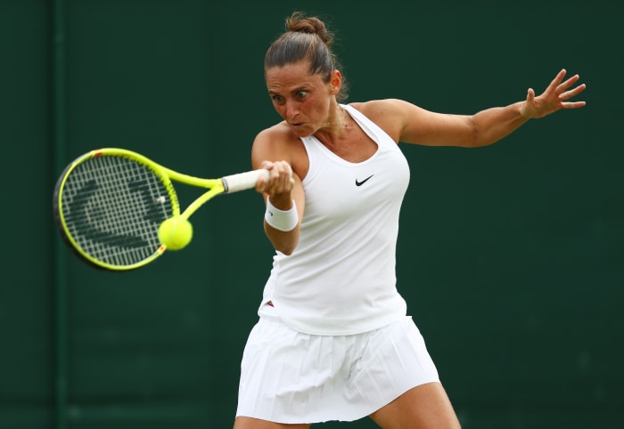 э корт. асфальтные корты в большом теннисе. книжка про теннис. эмилиано аранго теннис. суйра корт.