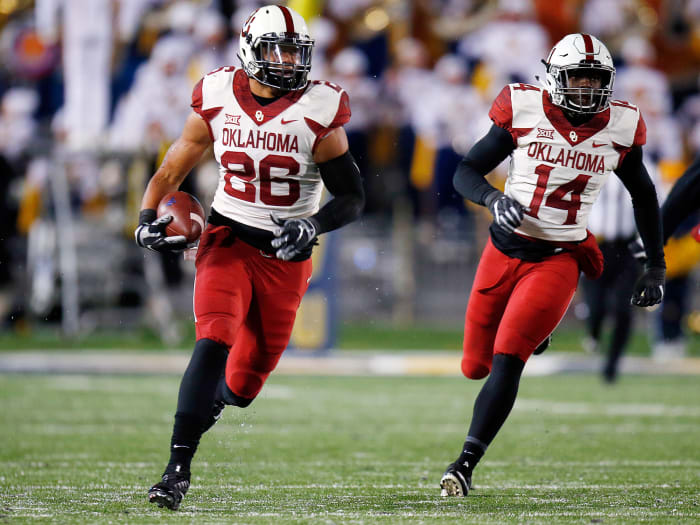 jordan evans football