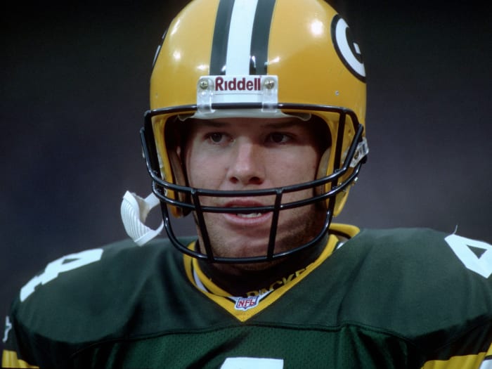 brett-favre-1995-robert-brooks.jpg